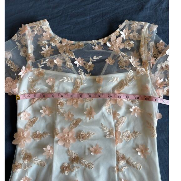 Adrianna Papell pink/white embroidered bell sleeve short dress, size 6, NWT - Picture 5 of 8